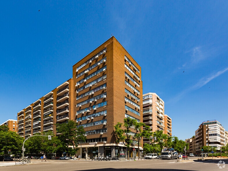 Calle Rodríguez San Pedro, 2, Madrid, Madrid en alquiler - Foto del edificio - Imagen 3 de 3