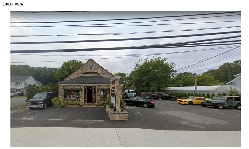 304 Hawkins Ave, Ronkonkoma, NY en venta - Foto del edificio - Imagen 1 de 7