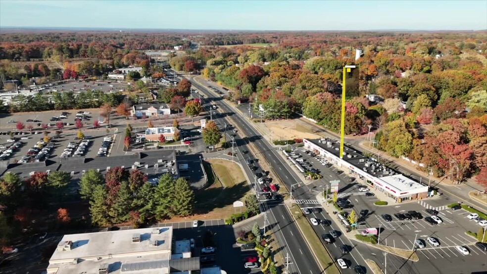 356 US Highway 9, Manalapan, NJ en alquiler - Vídeo de anuncio comercial - Imagen 2 de 12