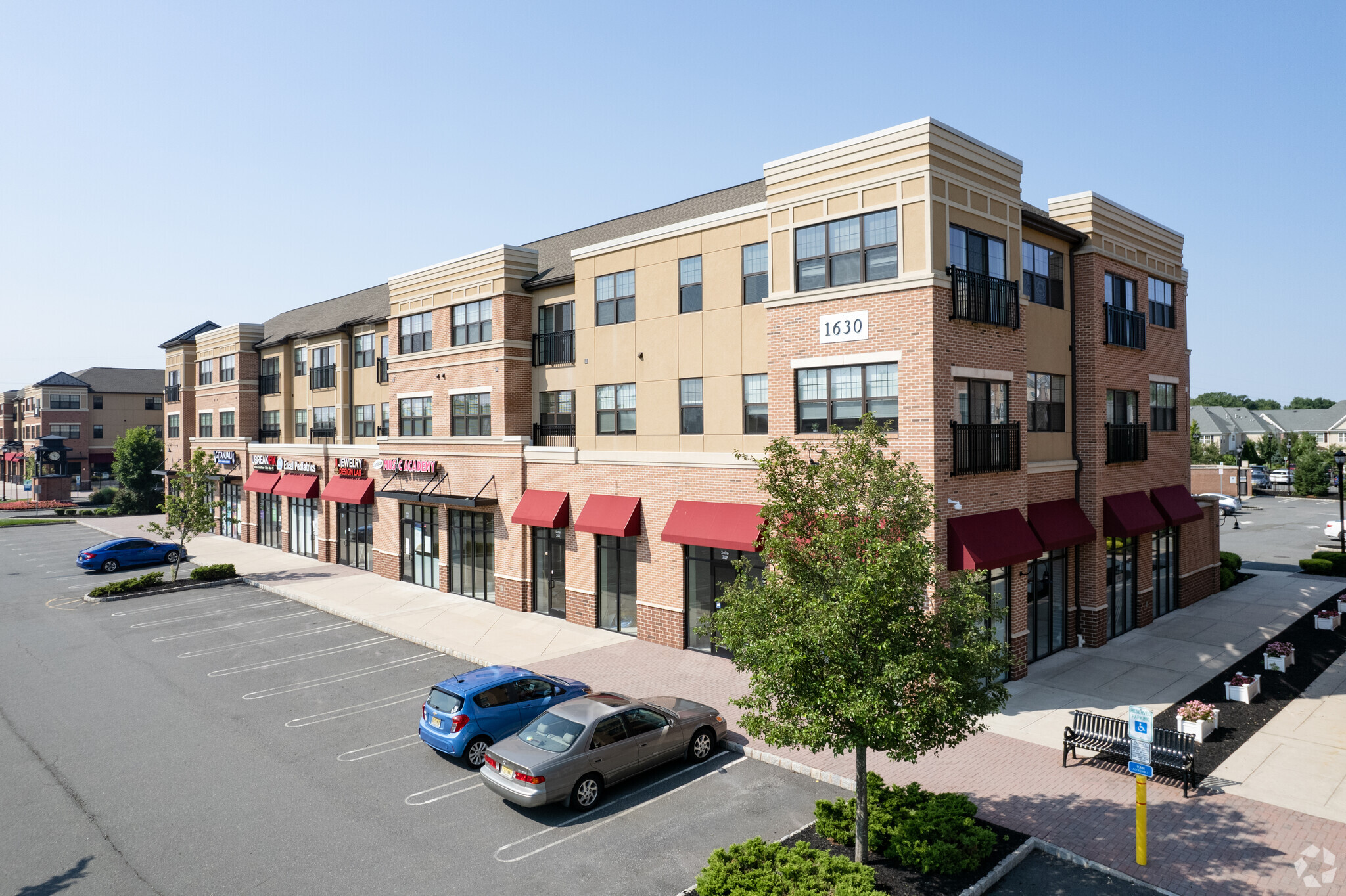 1630 Stelton Rd, Piscataway, NJ en alquiler Foto del edificio- Imagen 1 de 25