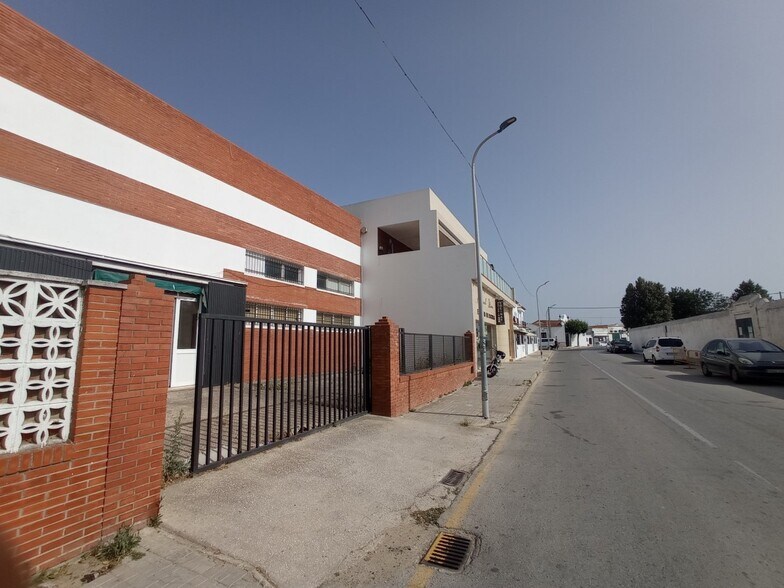 Nave en Barbate, Cádiz en venta - Foto del edificio - Imagen 3 de 20