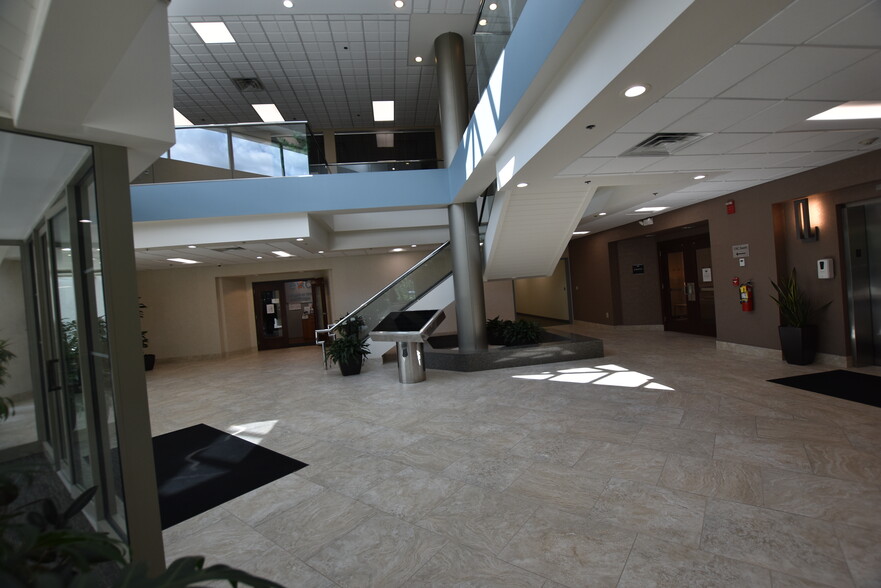 101 West Ave, Jenkintown, PA en venta - Lobby - Imagen 2 de 8