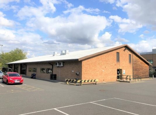 Manton Ln, Bedford en venta - Foto principal - Imagen 1 de 2