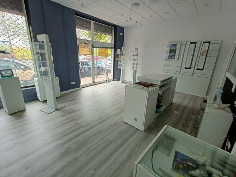 Local en Cáceres en venta - Foto del edificio - Imagen 2 de 15