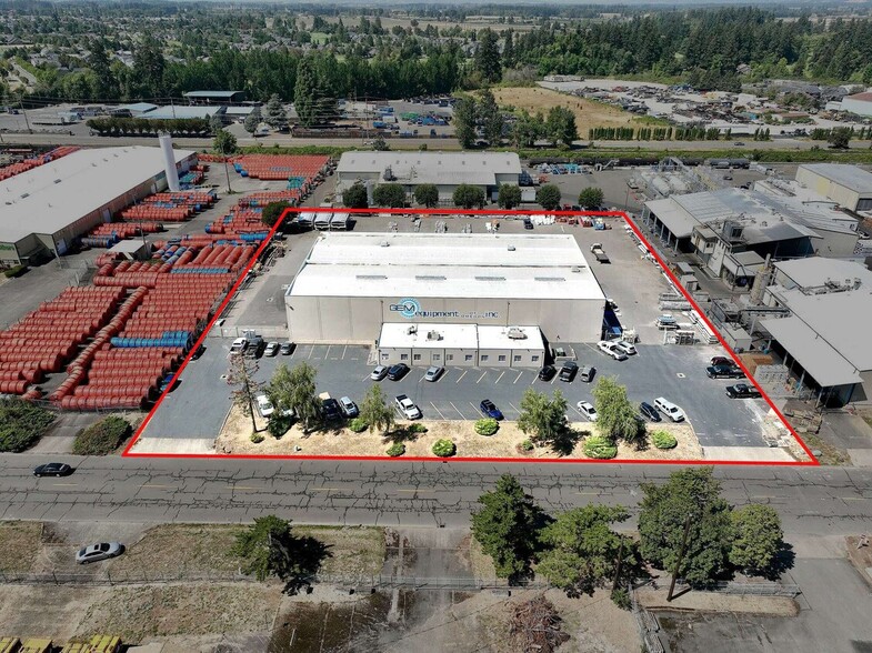 2150 Progress Way, Woodburn, OR en venta - Foto del edificio - Imagen 2 de 6