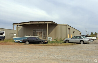 811 S Sunnylane Rd, Moore, OK en alquiler Foto del edificio- Imagen 1 de 1