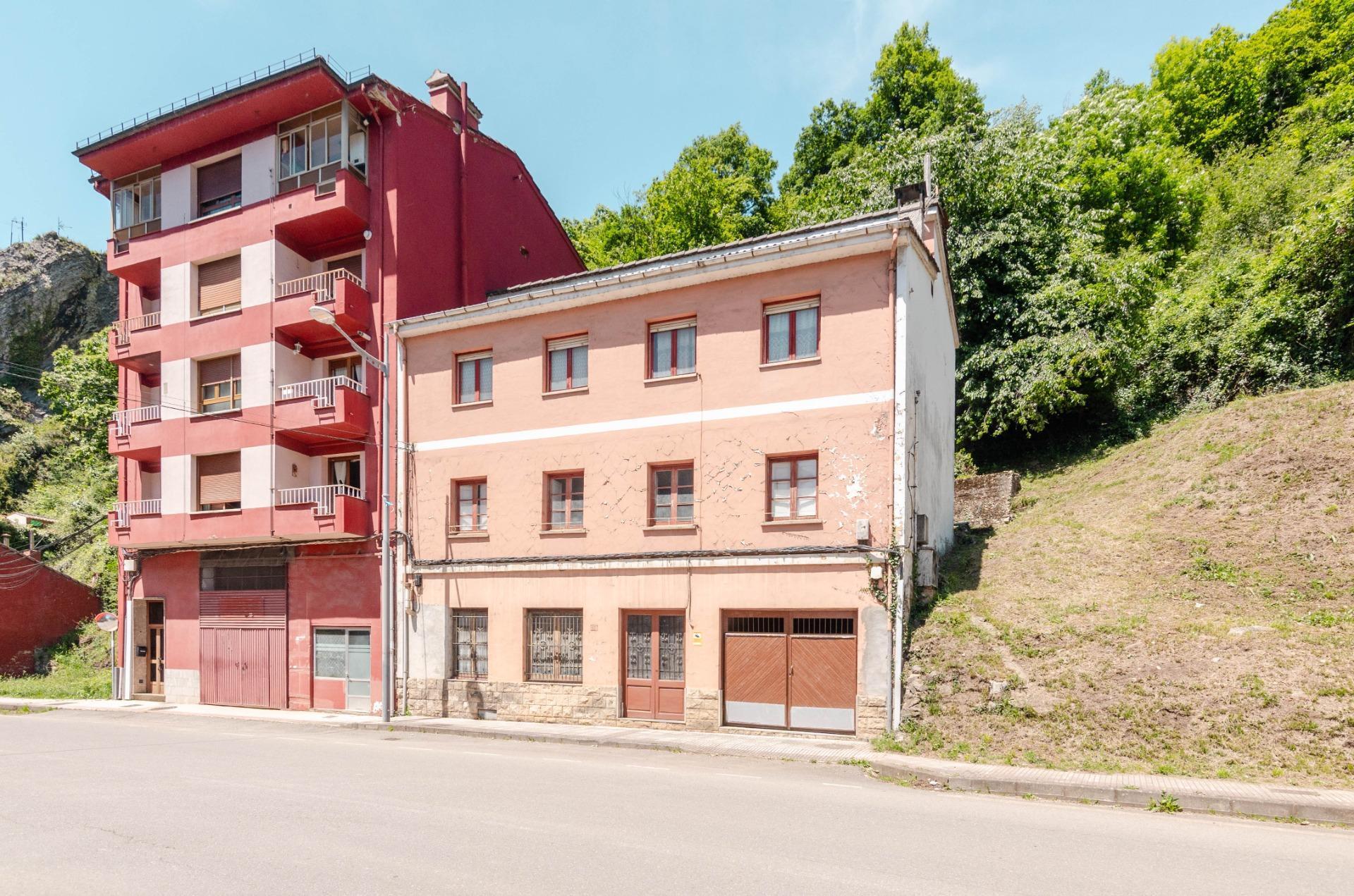 Constitucion, 62, Aller, Asturias en venta Foto del edificio- Imagen 1 de 51