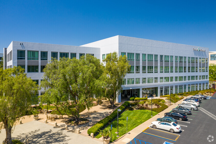 65 Enterprise, Aliso Viejo, CA en alquiler - Foto del edificio - Imagen 1 de 10