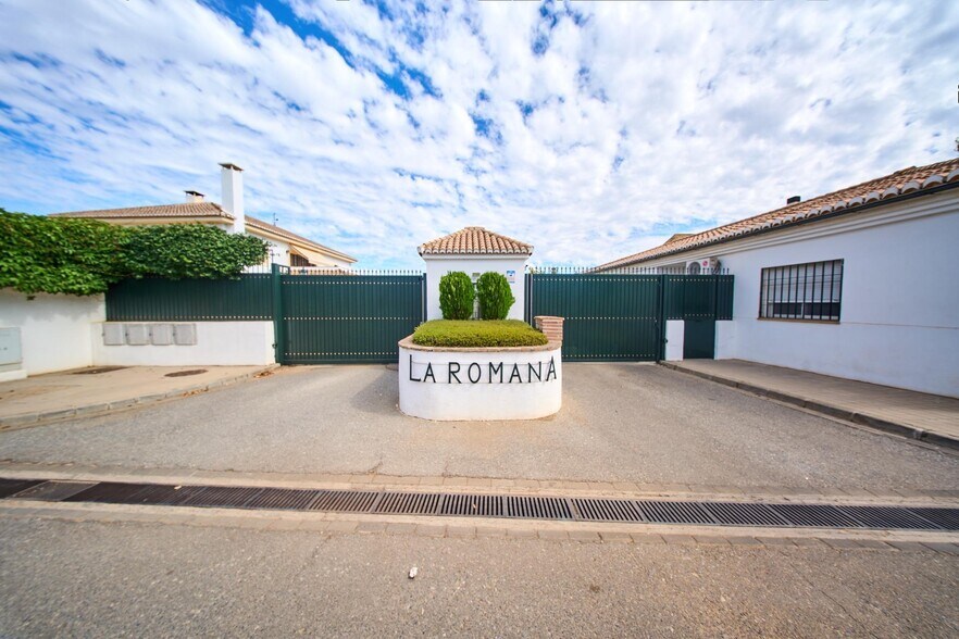 de la Romana, 5, Vegas del Genil, Granada en venta - Foto del edificio - Imagen 3 de 20