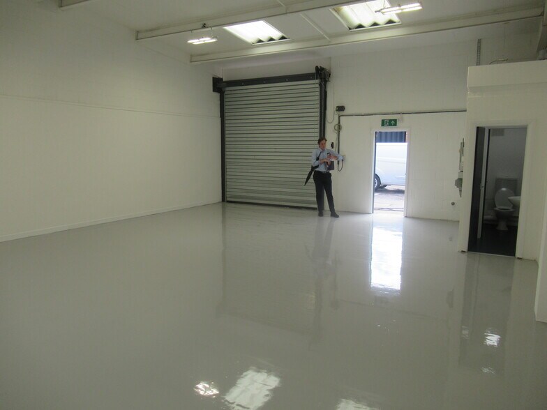 Glenville Mews, London en alquiler - Foto del edificio - Imagen 3 de 4