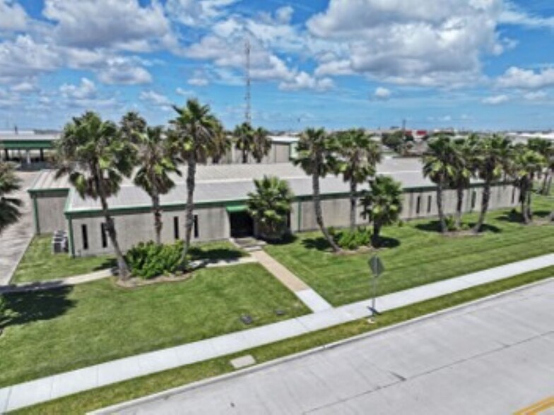 5655 Bear Ln, Corpus Christi, TX en alquiler - Foto del edificio - Imagen 3 de 9