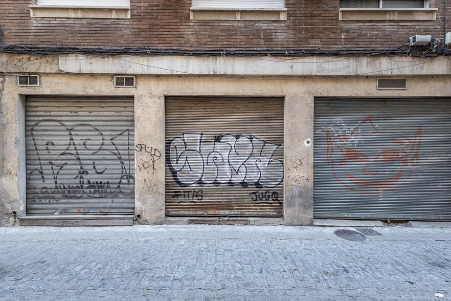 Local en Granada, Granada en venta - Foto del edificio - Imagen 2 de 16