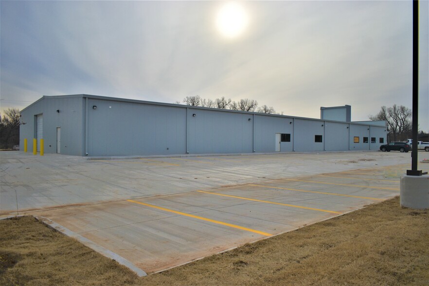 9701 Northwest Expy, Yukon, OK en venta - Foto del edificio - Imagen 3 de 22