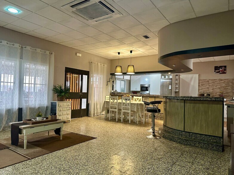 Local en Arroyo de la Luz, Cáceres en venta - Plano de la planta - Imagen 1 de 14