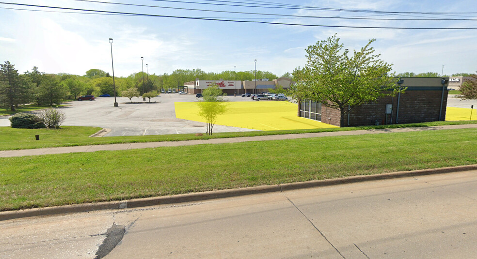 3850 Elmore Ave, Davenport, IA en venta - Foto del edificio - Imagen 2 de 3