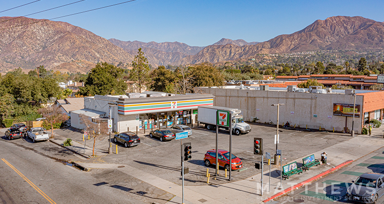 8363 Foothill Blvd, Sunland, CA en venta - Foto del edificio - Imagen 3 de 5