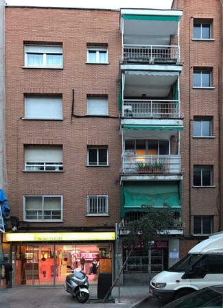 Más detalles de Calle de Boltaña, 19, Madrid - Edificio residencial​ en venta