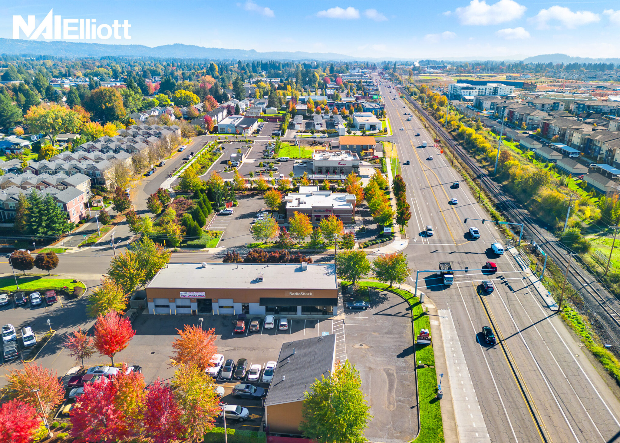 6691-6695 SE Tualatin Valley Hwy, Hillsboro, OR en alquiler Foto del edificio- Imagen 1 de 9