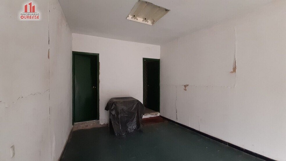 Local en Ourense, Orense en venta - Foto del edificio - Imagen 2 de 8