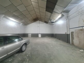 Más detalles de Calle Rafael Beca Mateos, Sevilla - Nave en alquiler
