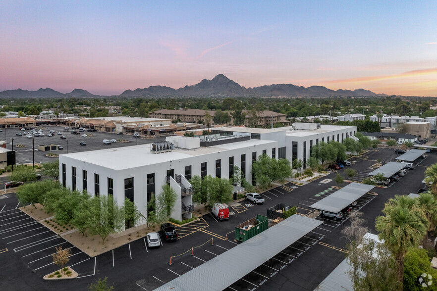 711 E Missouri Ave, Phoenix, AZ en alquiler - Foto del edificio - Imagen 2 de 6