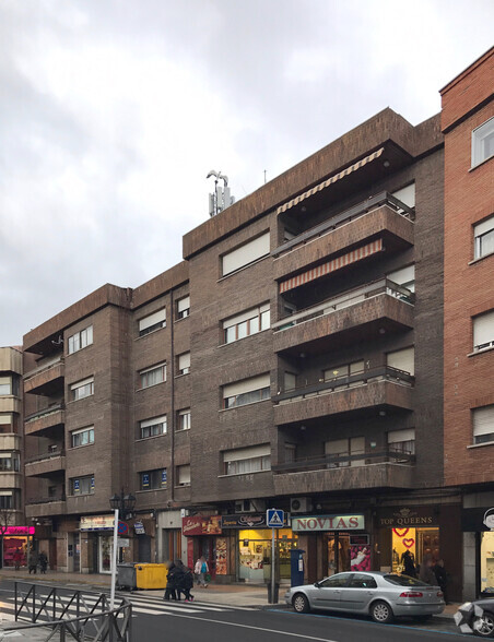 Avenida de Portugal, 27, Ávila, Ávila en venta - Foto principal - Imagen 1 de 2