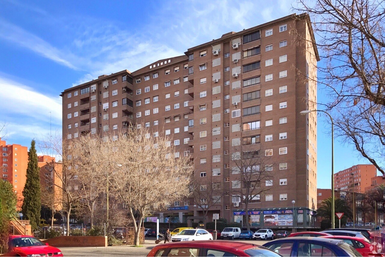 Calle de Villalobos, 135, Madrid, Madrid en venta Foto principal- Imagen 1 de 3