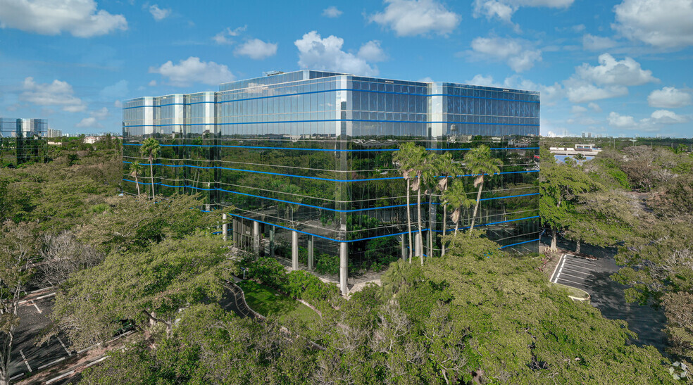 800 Corporate Dr, Fort Lauderdale, FL en alquiler - Foto del edificio - Imagen 1 de 7