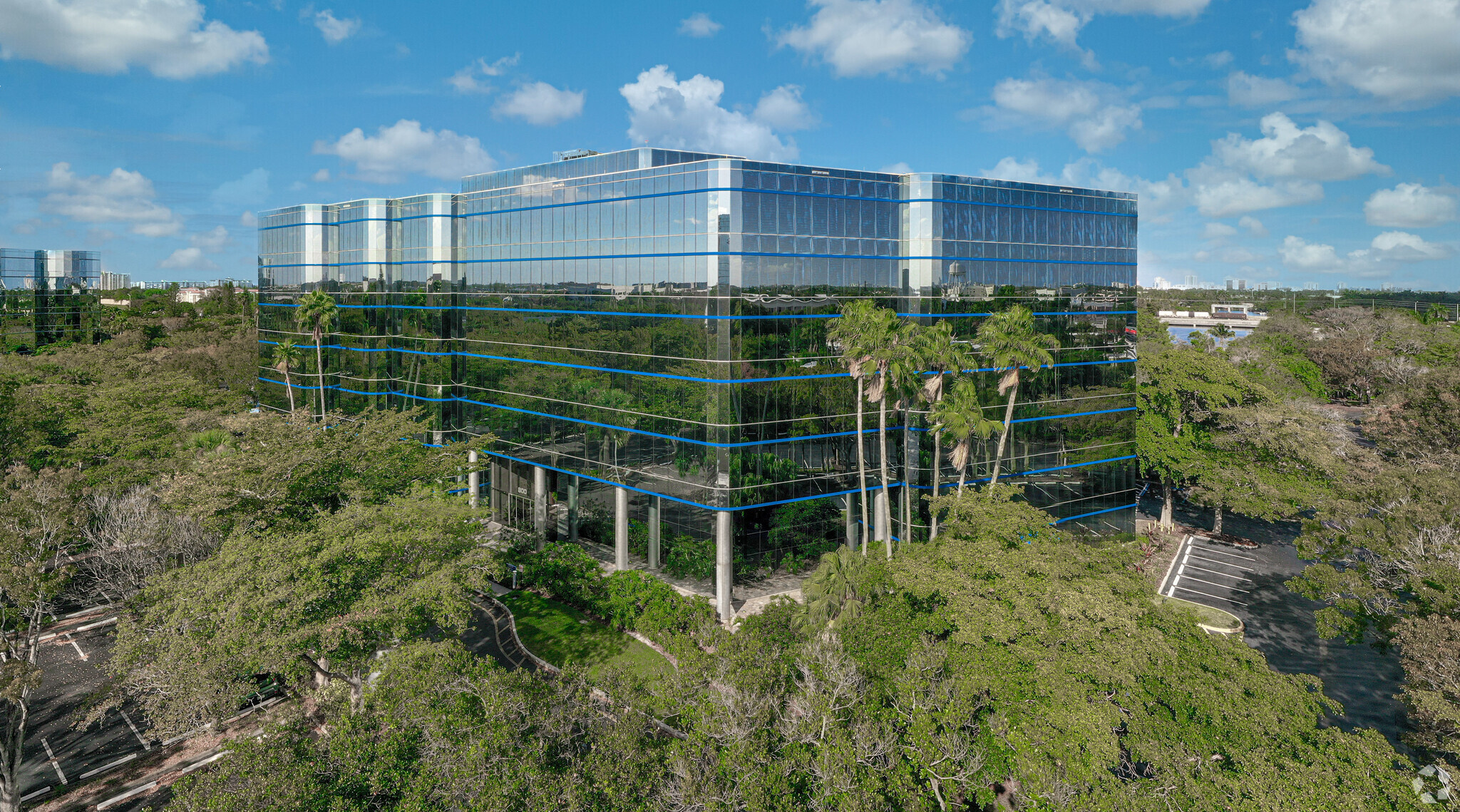 800 Corporate Dr, Fort Lauderdale, FL en alquiler Foto del edificio- Imagen 1 de 8