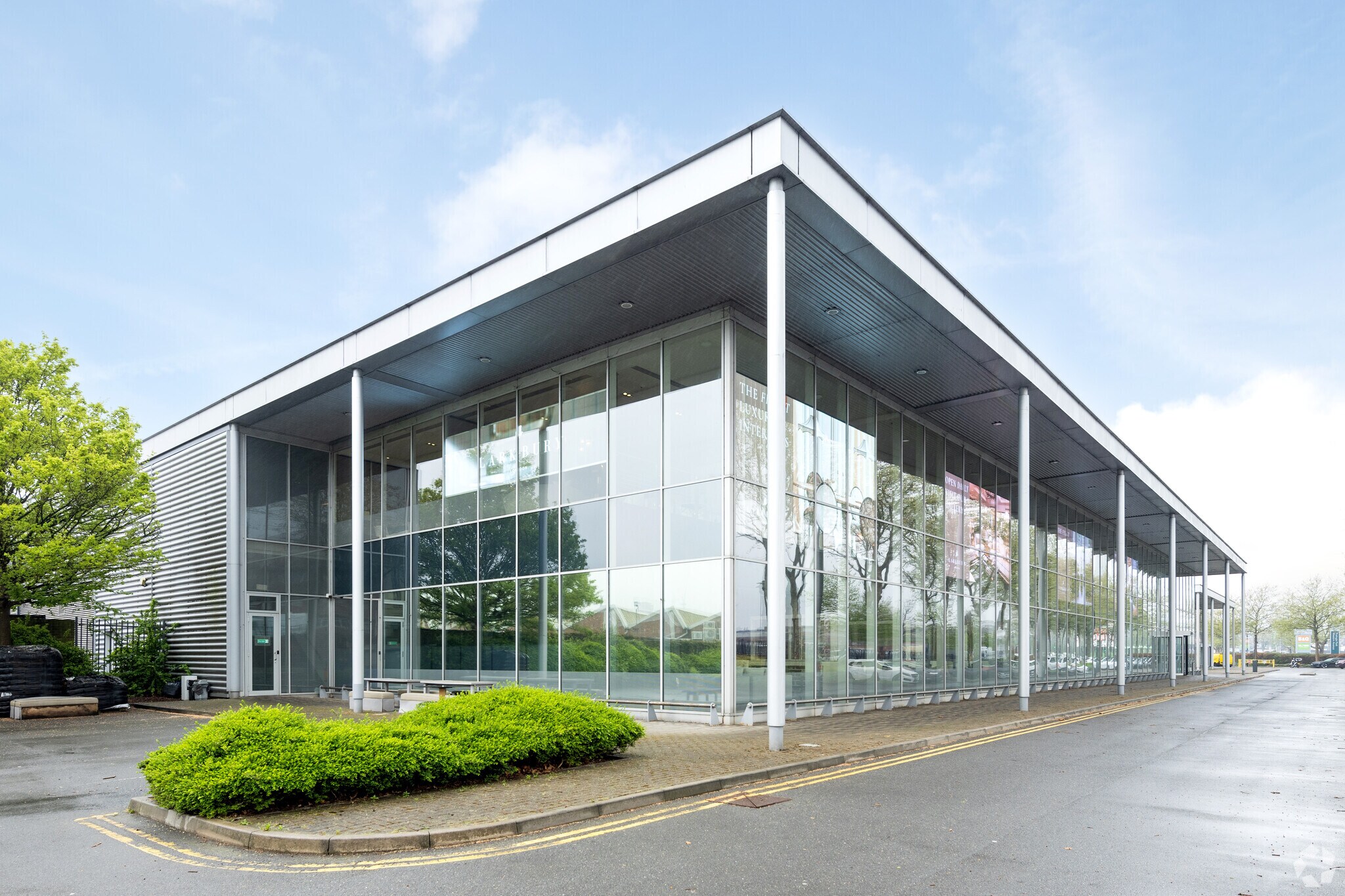 Concession Space In London's Luxury Interior Hub, London en venta Foto del edificio- Imagen 1 de 1