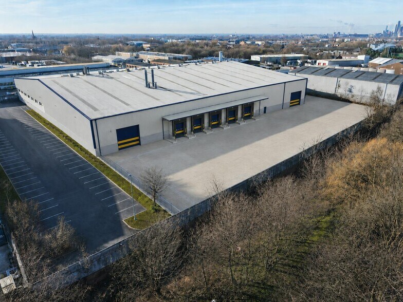 Stainburn Rd, Manchester en alquiler - Foto del edificio - Imagen 1 de 3