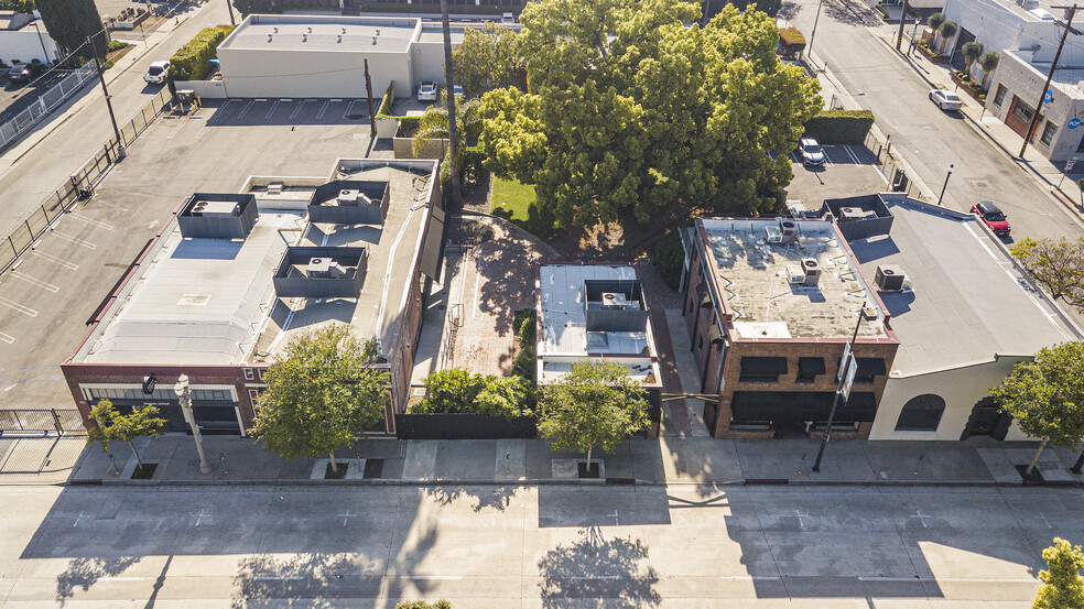 207 S Fair Oaks Ave, Pasadena, CA en alquiler - Foto del edificio - Imagen 3 de 8