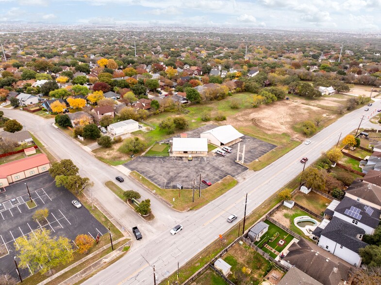 9585-9589 Braun Rd, San Antonio, TX en venta - Foto del edificio - Imagen 2 de 56