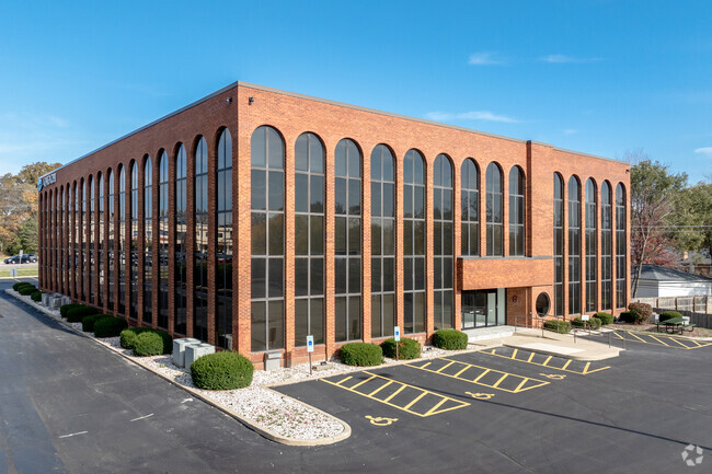 Más detalles para 2115 Butterfield Rd, Oak Brook, IL - Oficinas en venta