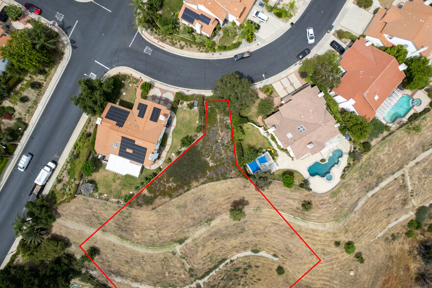 19648 Pine Valley way, Porter Ranch, CA en venta - Foto del edificio - Imagen 2 de 11