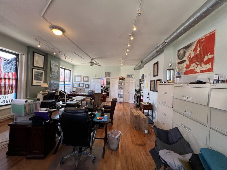 1564 N Damen Ave, Chicago, IL en alquiler - Foto del interior - Imagen 2 de 8