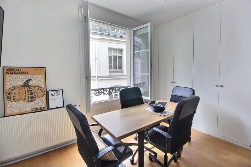 132 Rue Du Faubourg Saint-Denis, Paris en venta - Foto del interior - Imagen 3 de 7