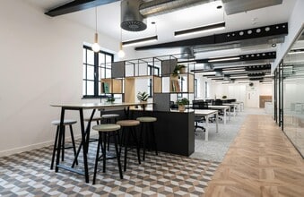 16-20 Shorts Gdns, London en alquiler Foto del interior- Imagen 2 de 3