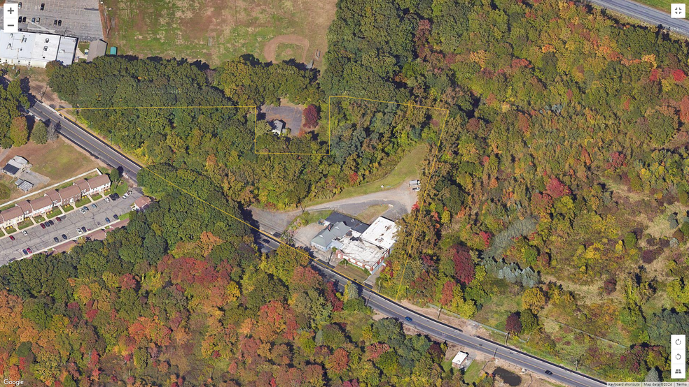 330 Fuller Rd, Chicopee, MA en venta - Vista aérea - Imagen 2 de 19