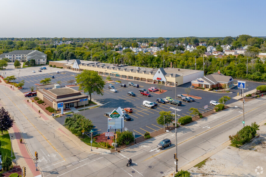 2410 10th Ave, South Milwaukee, WI en alquiler - Foto del edificio - Imagen 1 de 8