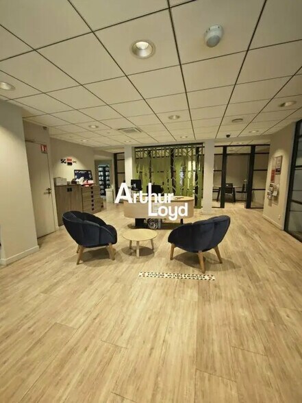 Local en Nice en venta - Vestíbulo - Imagen 3 de 10