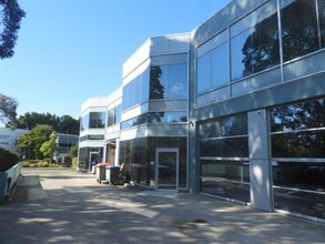 12 Chaplin Dr, Lane Cove West en alquiler Foto del edificio- Imagen 1 de 4