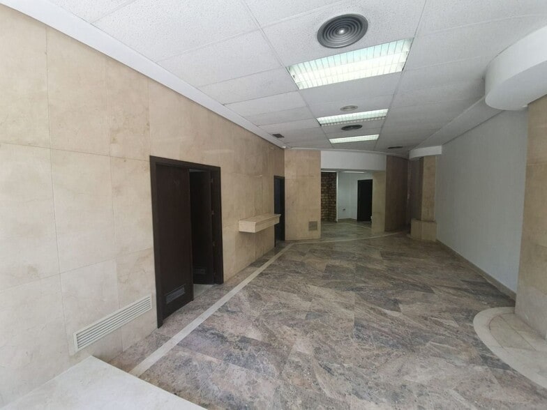 Local en SEVILLA en alquiler - Foto del edificio - Imagen 3 de 10