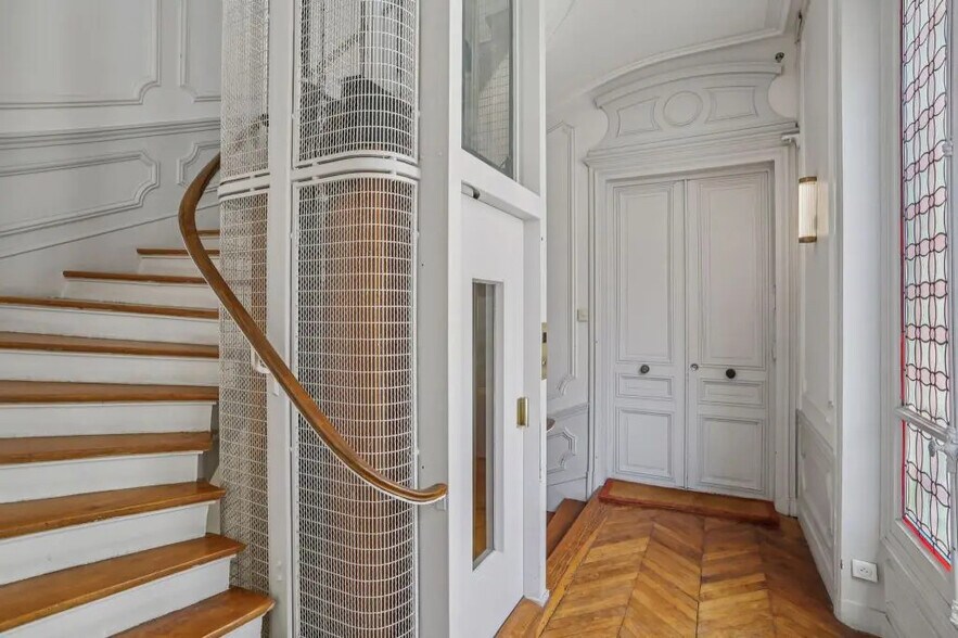 63 Rue De Ponthieu, Paris en alquiler - Foto del edificio - Imagen 2 de 12