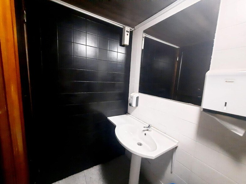 Local en L'Alcúdia en venta - Foto del edificio - Imagen 1 de 26