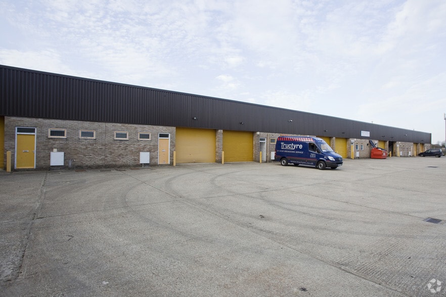 North Way, Andover en alquiler - Foto del edificio - Imagen 3 de 4