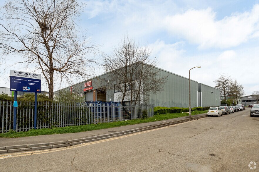 Minden Rd, Sutton en alquiler - Foto del edificio - Imagen 3 de 4