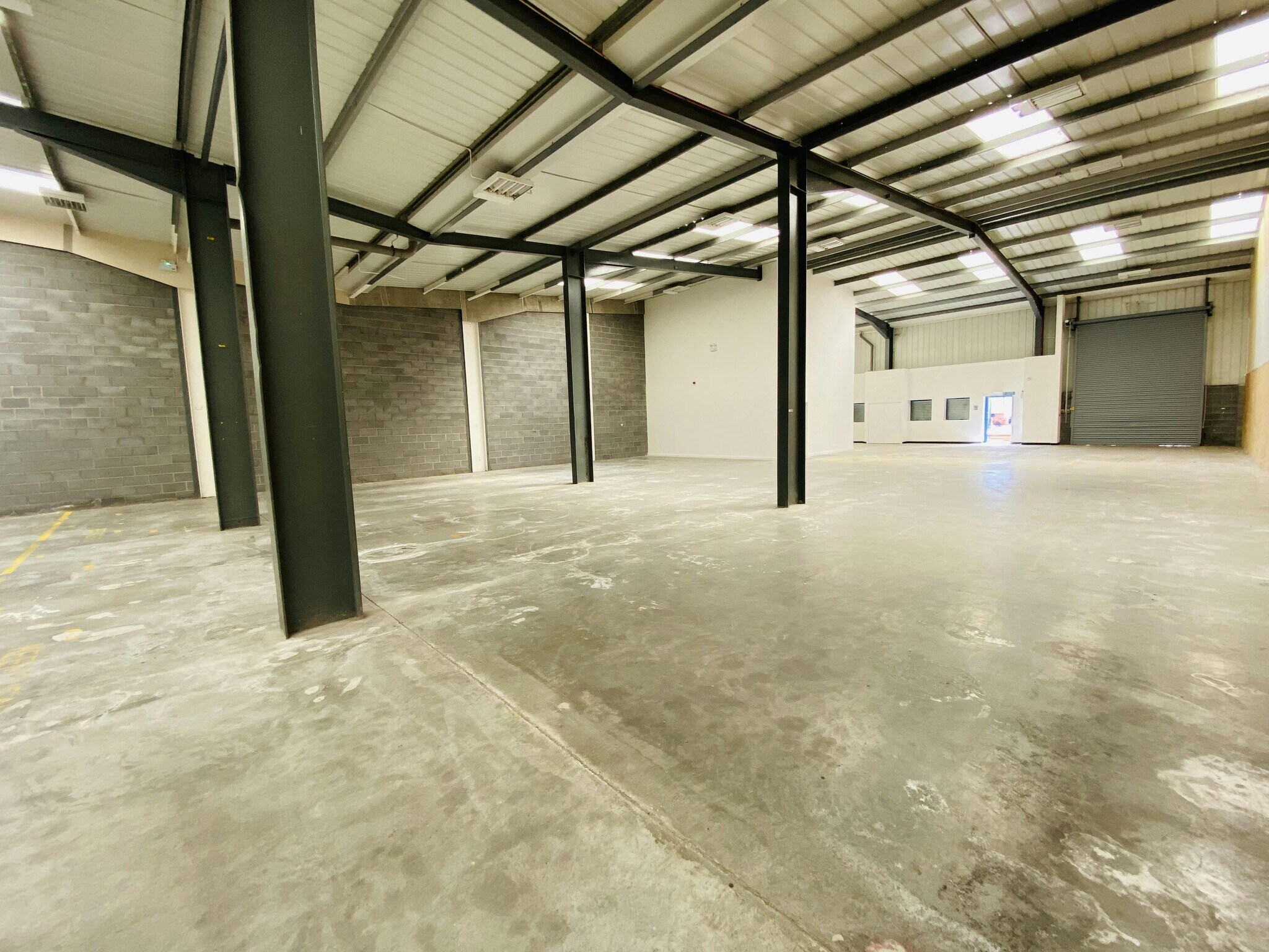 Huyton Trade Park, Liverpool en alquiler Foto del edificio- Imagen 1 de 27