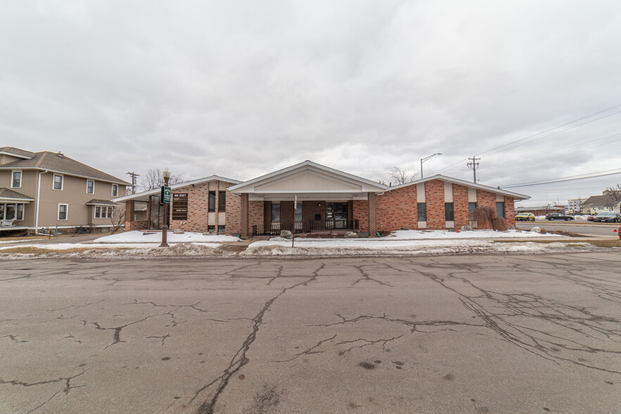 605 Scott St, Wausau, WI en venta - Foto del edificio - Imagen 2 de 49