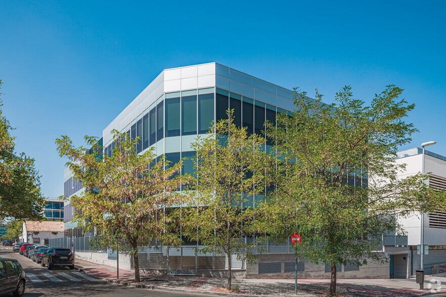 Calle de Marojal, 17, Madrid, Madrid en alquiler - Foto del edificio - Imagen 2 de 4